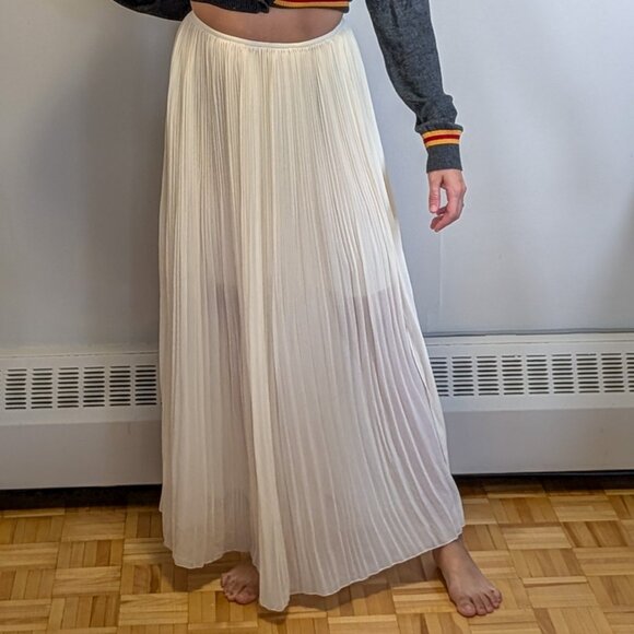 Pleated Satin Skirt - Picture 3 of 5
